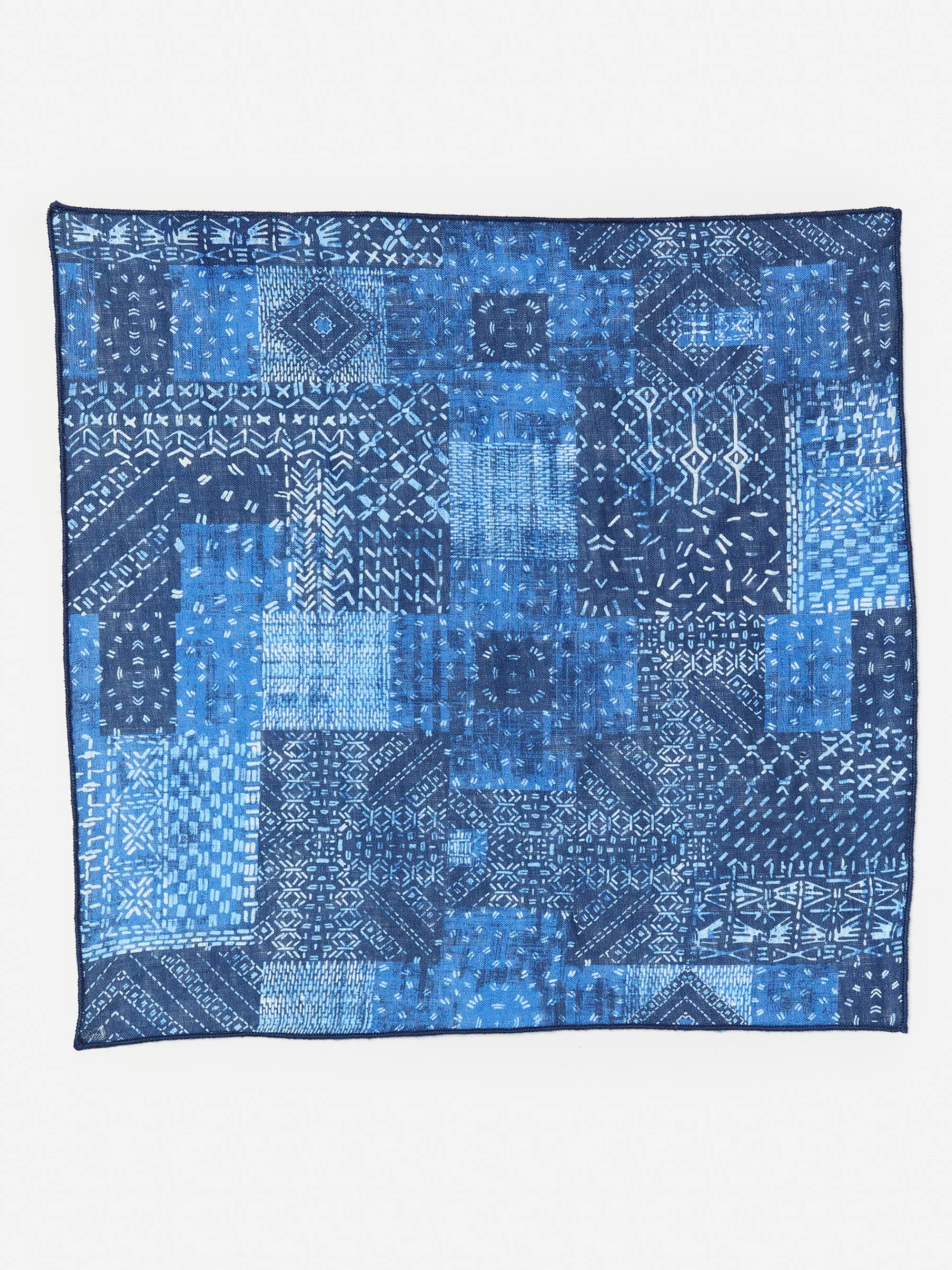 J.McLaughlin Linen Pocket Square in Diamond Patch Navy/DenimBlue Best
